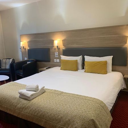 Brit Hotel Bleu Nuit Saintes Luaran gambar