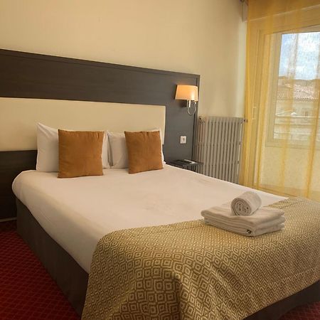 Brit Hotel Bleu Nuit Saintes Luaran gambar