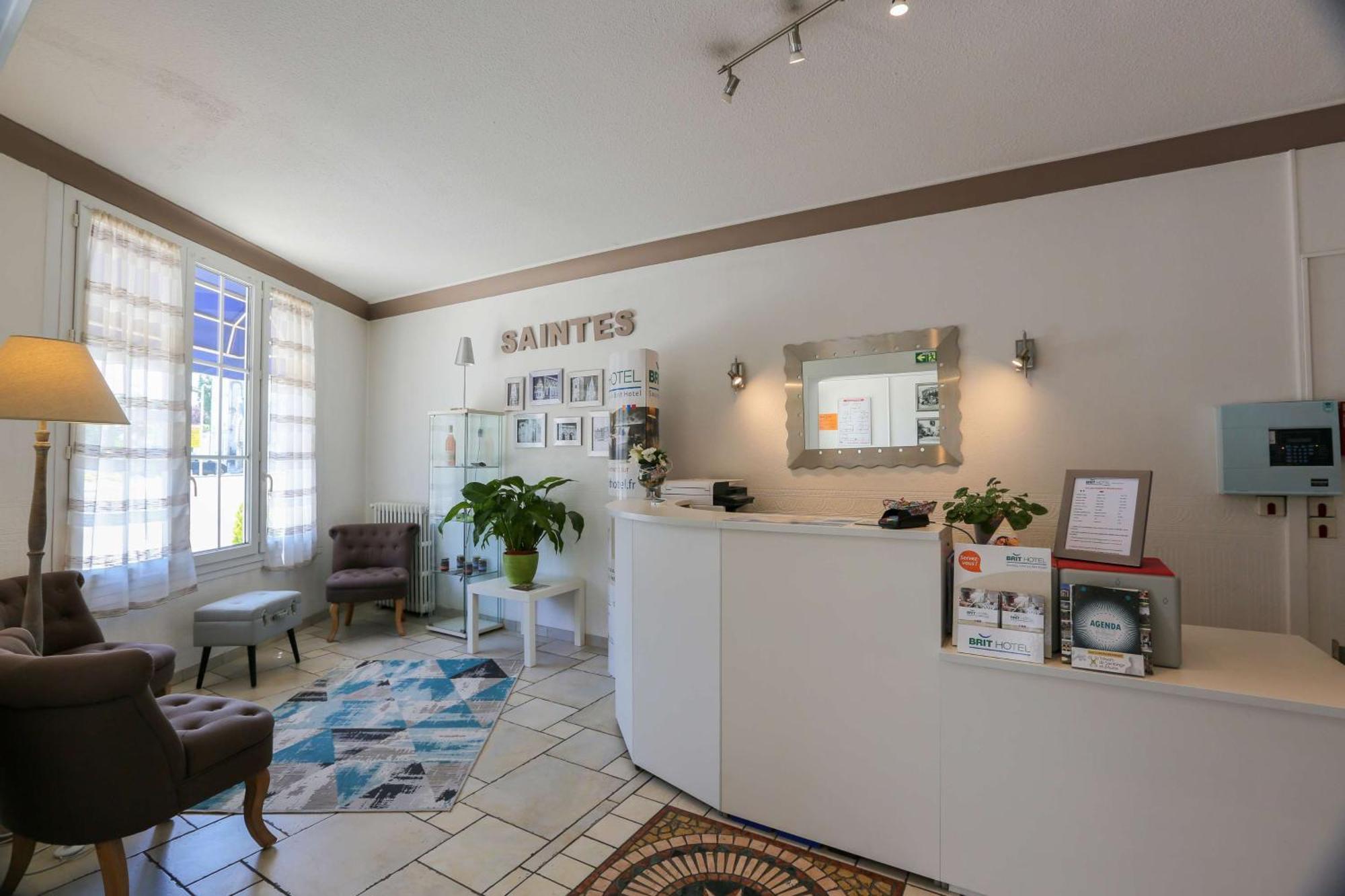 Brit Hotel Bleu Nuit Saintes Luaran gambar