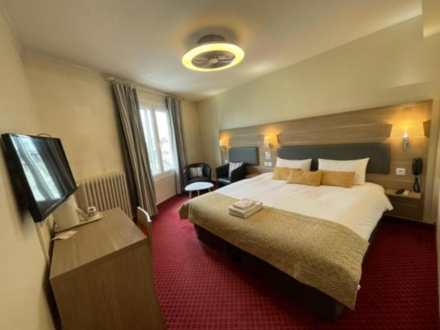 Brit Hotel Bleu Nuit Saintes Luaran gambar