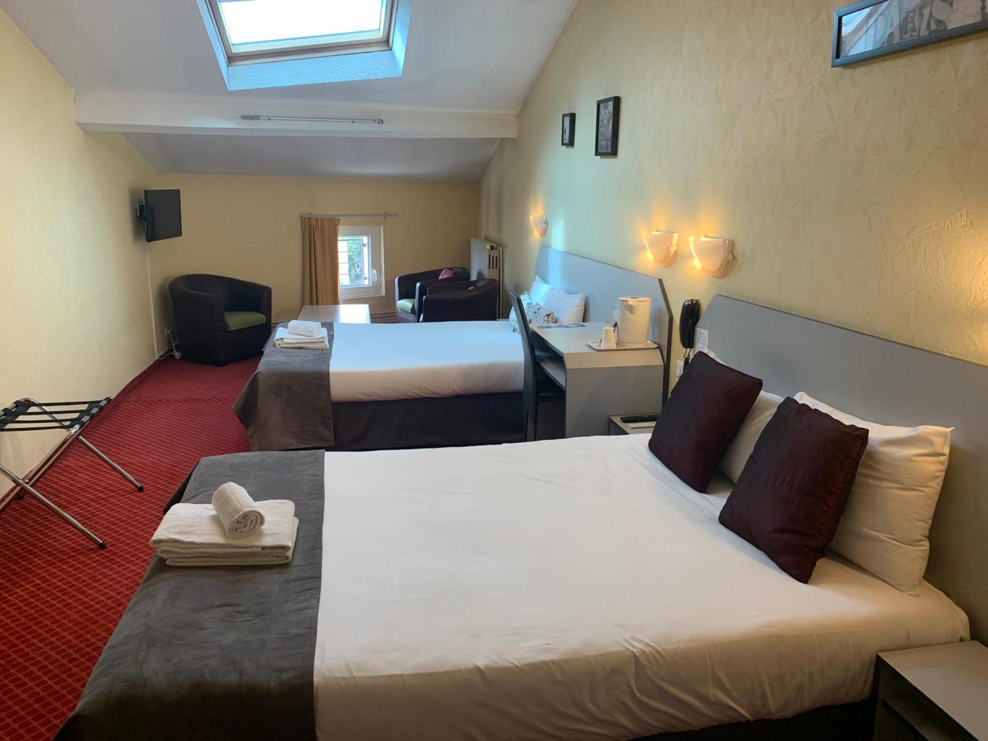 Brit Hotel Bleu Nuit Saintes Luaran gambar