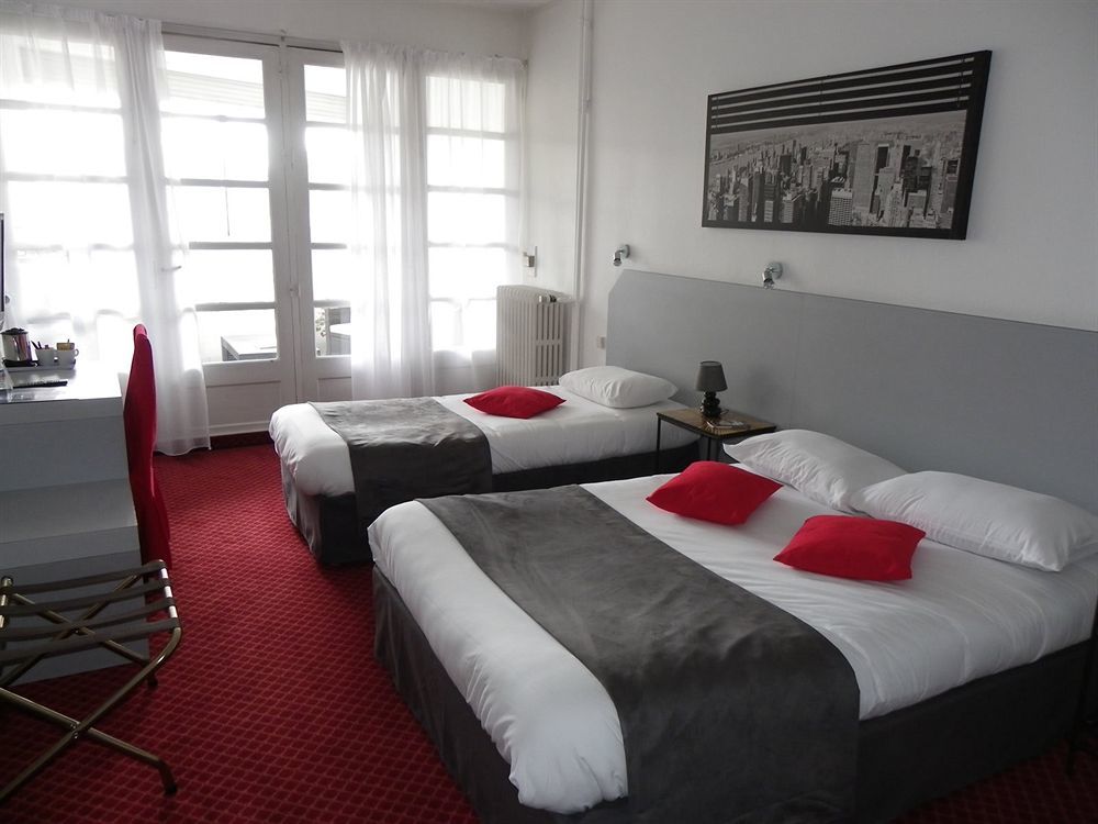 Brit Hotel Bleu Nuit Saintes Luaran gambar