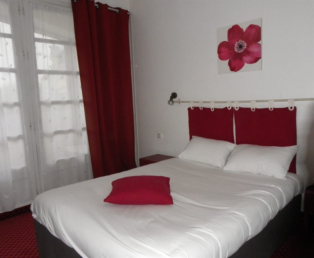 Brit Hotel Bleu Nuit Saintes Luaran gambar
